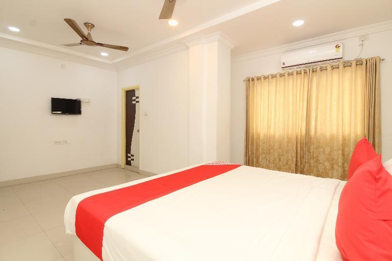 Oyo 37499 Saba Service Apartments Hyderabad Esterno foto