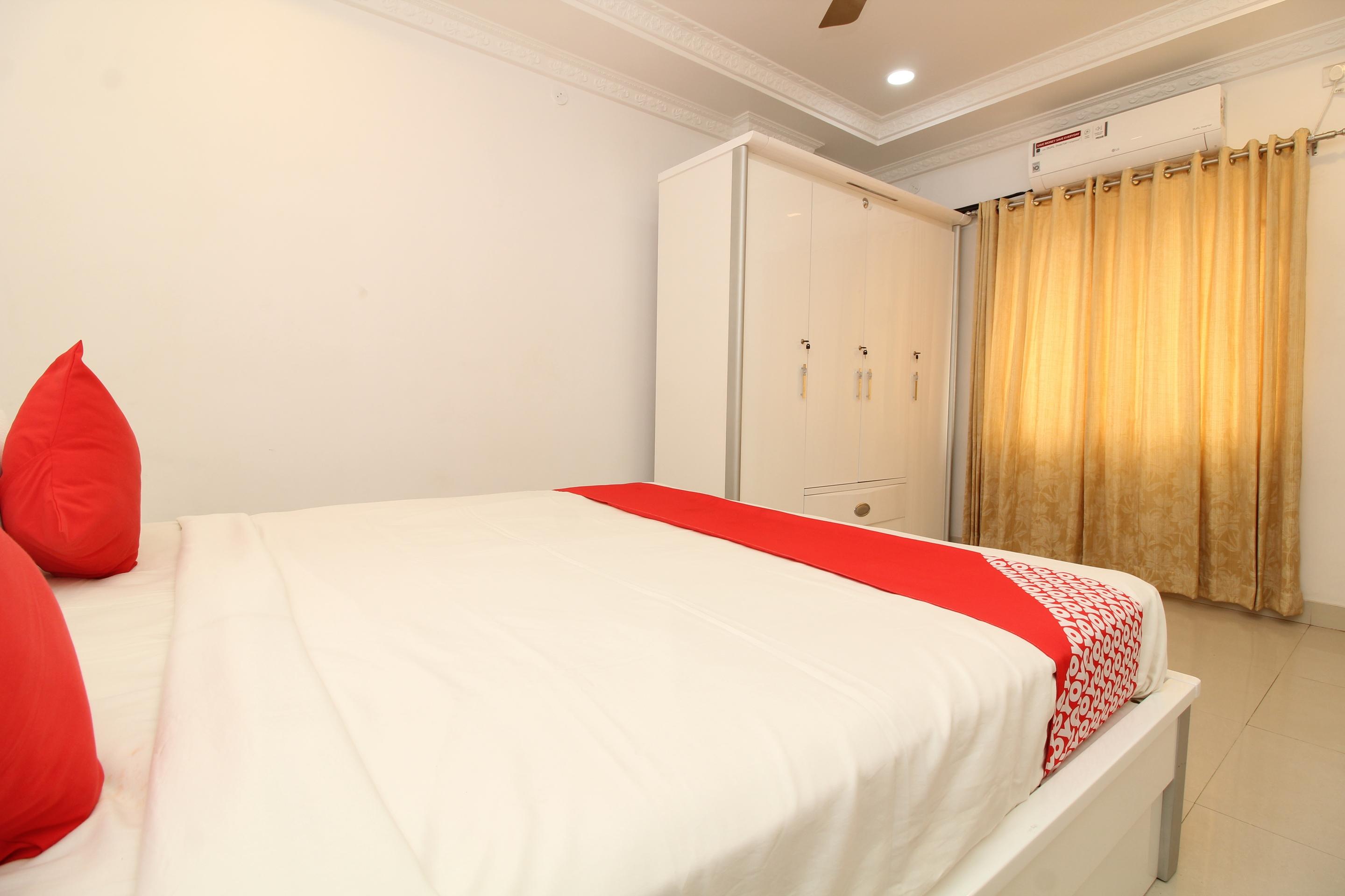 Oyo 37499 Saba Service Apartments Hyderabad Esterno foto