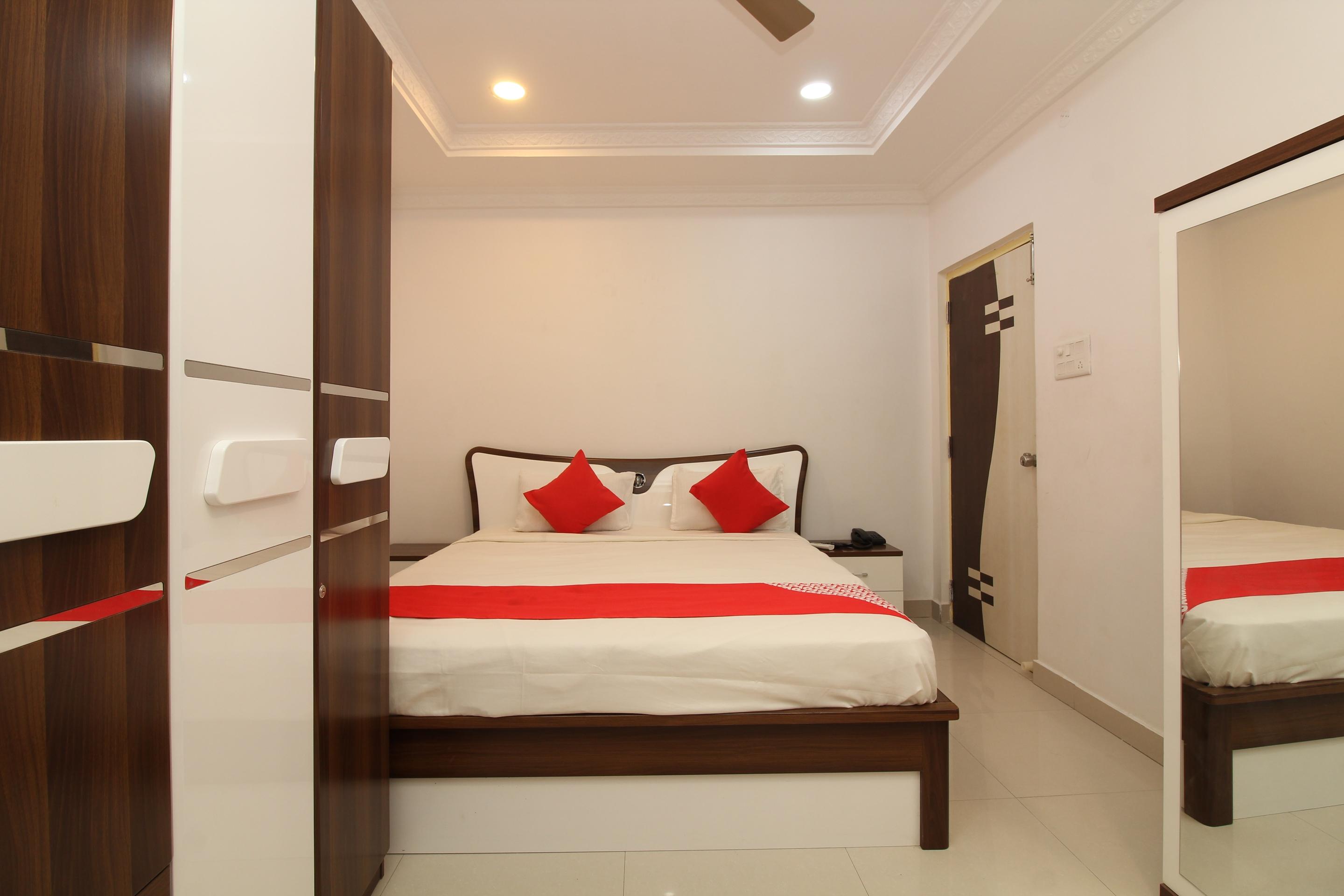 Oyo 37499 Saba Service Apartments Hyderabad Esterno foto