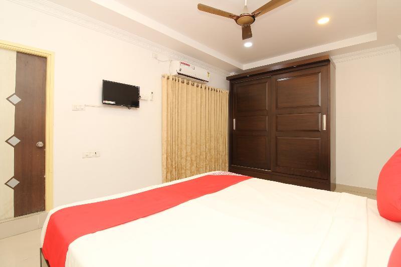 Oyo 37499 Saba Service Apartments Hyderabad Esterno foto